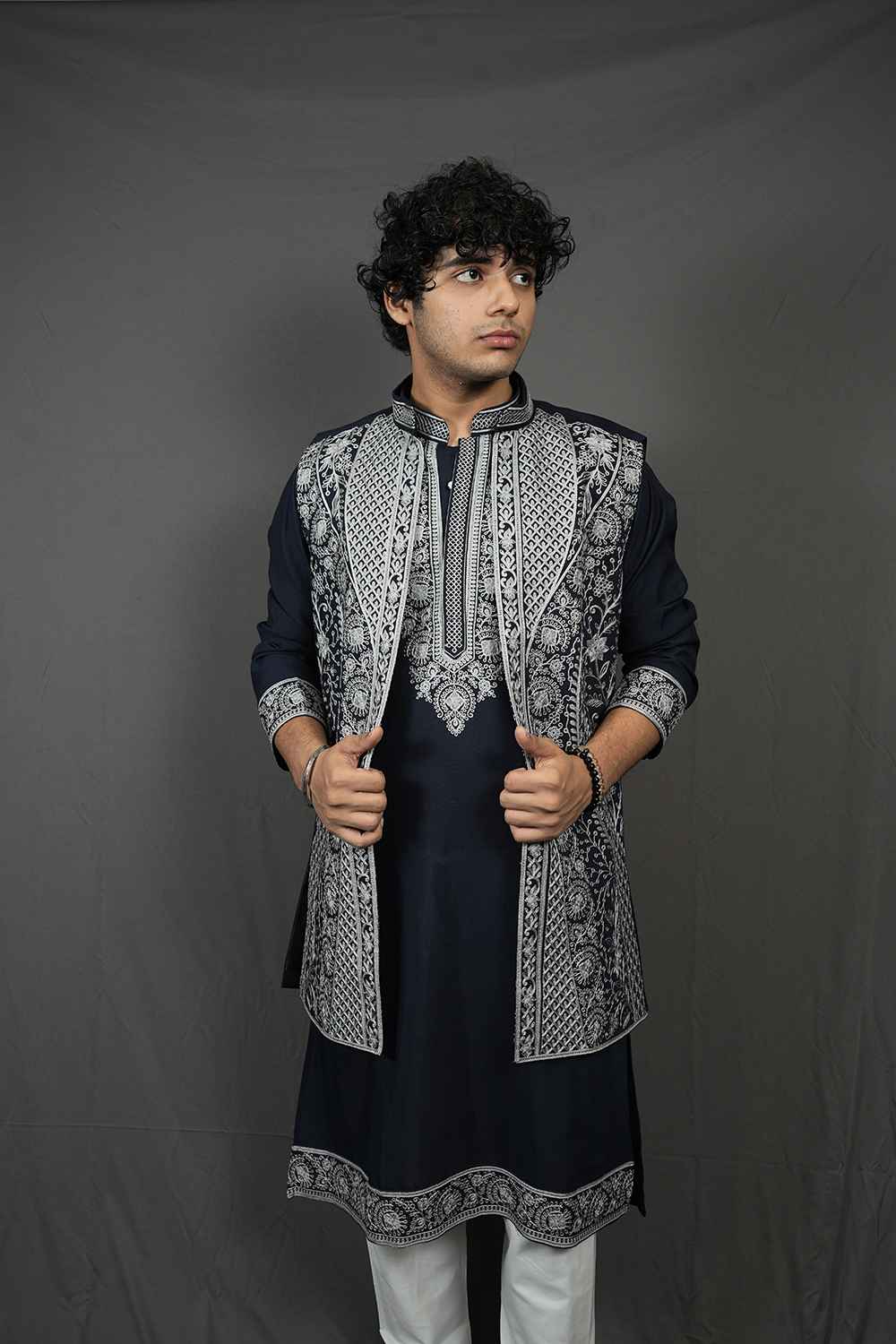 Printed Kurta With White Pajama Images